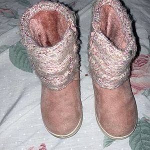 Toddler boots. Pink in pretty good condition still